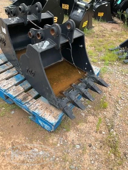 Used Takeuchi Bucket